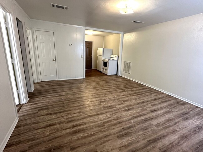 Building Photo - 1110 Archie St, Vidor Tx 77662