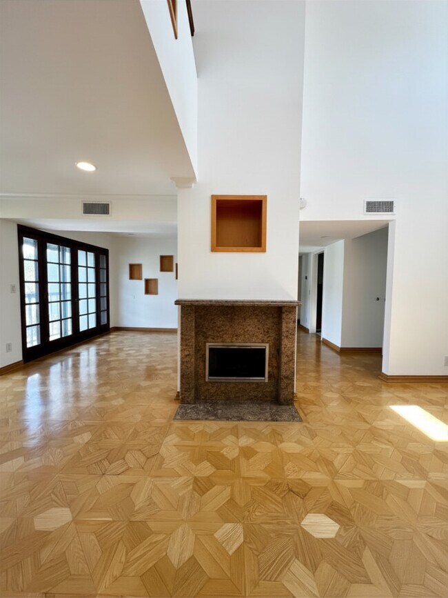 Foto del edificio - 7505 Hampton Ave