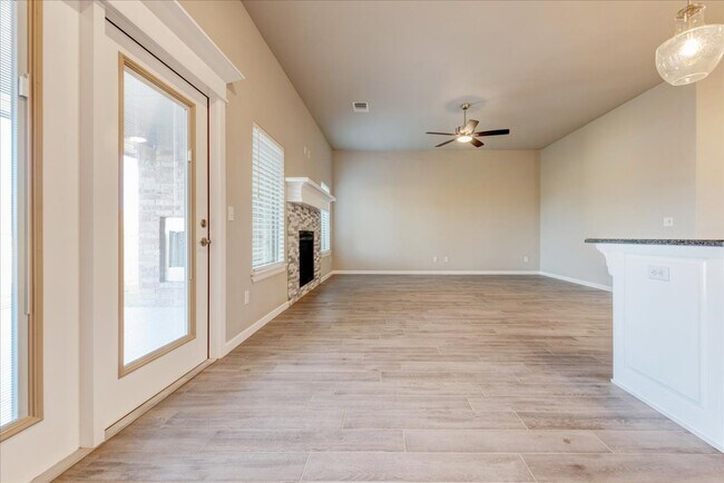 Foto del edificio - 3337 NW 159th St