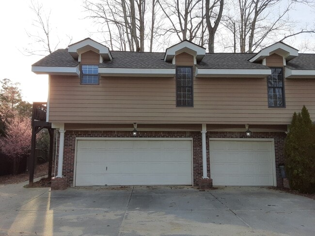 Building Photo - 5134 Belmore Manor Ct
