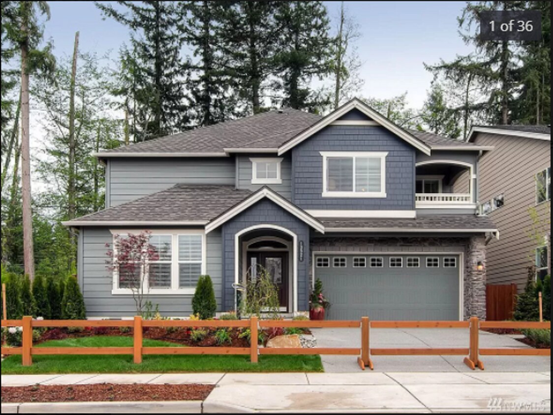 Foto principal - 5 Bed 2.5 Bath Preston Woods Home