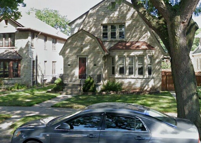 Foto del edificio - 3164 N 55th St