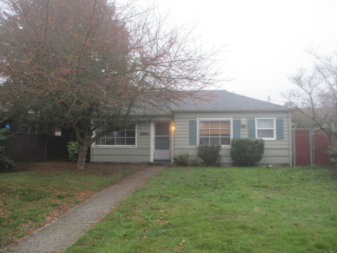 Primary Photo - Charming Central Tacoma Rambler