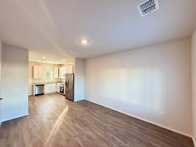 Foto del edificio - BRAND NEW 3 Bedroom, 2.5 Bathroom, Two-sto...