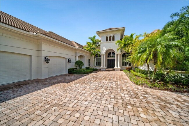 Building Photo - 3111 Lake Ridge Ln