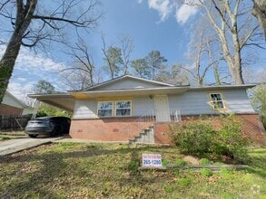 Building Photo - 1528 5 Mile Rd