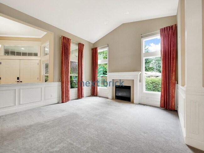 Foto del edificio - 4 Bed 2.5 Bath Single Family for Rent