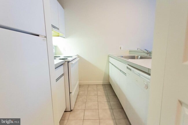 Foto del edificio - 130 Arch St