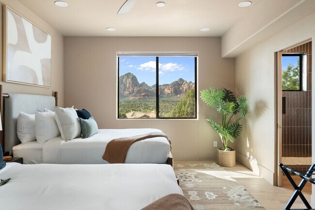 Foto del edificio - 30 Sycamore Canyon Rd