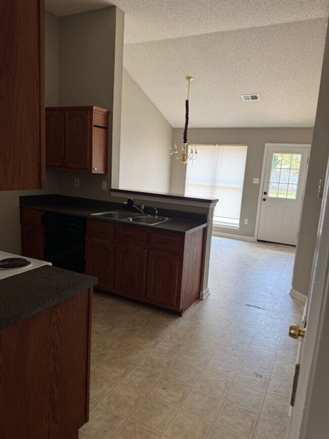 Foto del edificio - Renovated 2 Bedroom 2 Bath Home for Rent!!