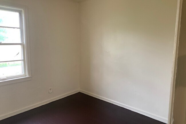 Foto del edificio - 2745 Lapey St