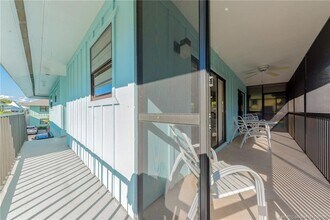 Building Photo - 4095 SE Centerboard Ln