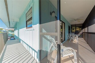 Building Photo - 4095 SE Centerboard Ln