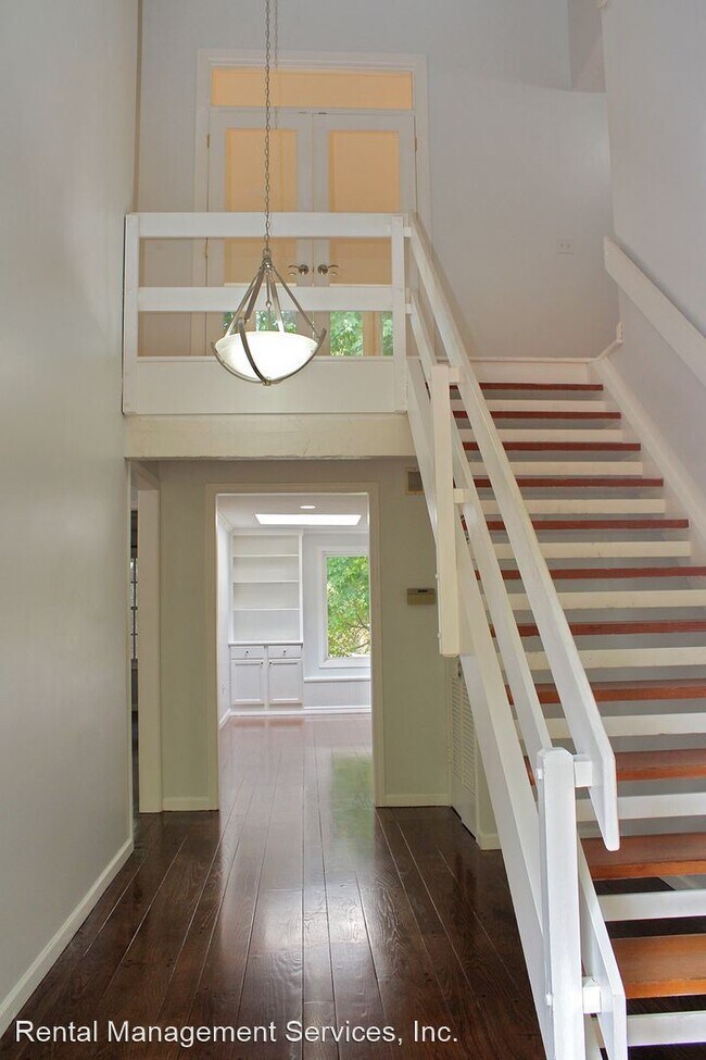 Building Photo - 4 br, 2.5 bath House - 6035 SW 150th Ave