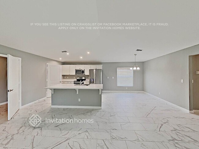 Foto del edificio - 3733 SW Hulska St