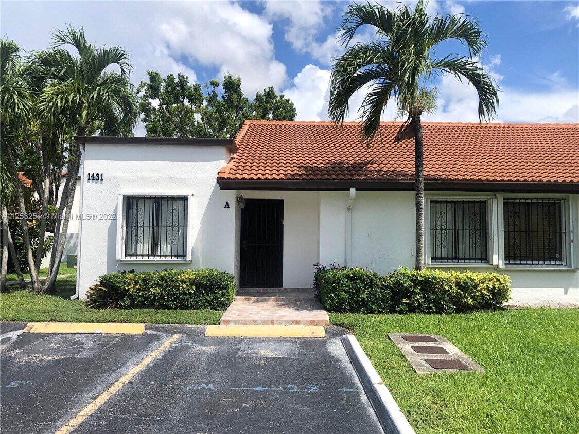 1431 SW 124th Ct, Miami, FL 33184 House for Rent in Miami, FL