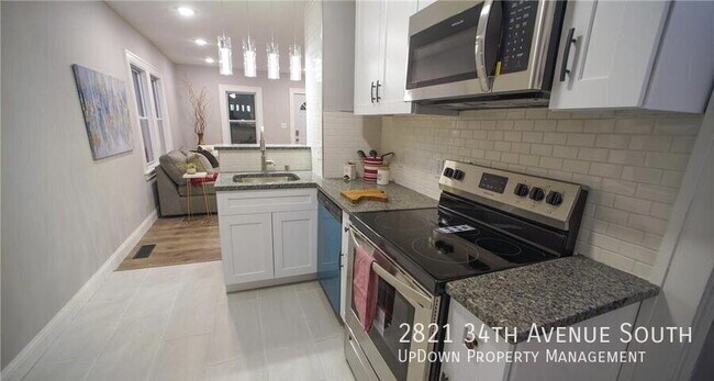 Foto del edificio - 2821 34th Ave S