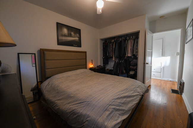 Bedroom Room - 2100 S Beverly Glen Blvd