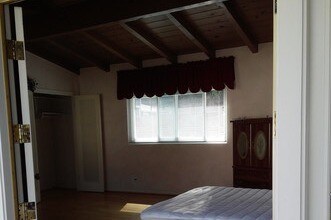 Living Area - 7446 W 89th St