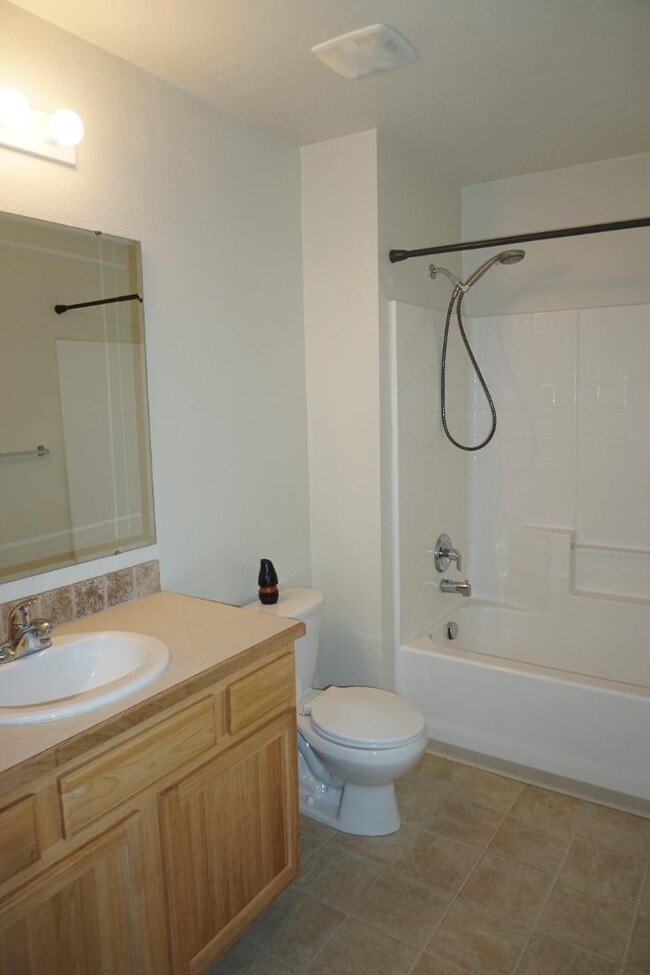 Building Photo - 11811 Clover Field Ln