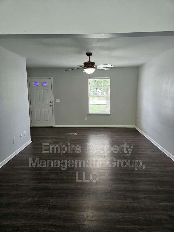 Building Photo - 216 Sunday Silence Ln