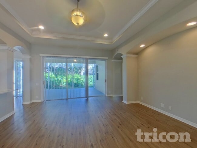 Building Photo - 9614 Greenpointe Dr