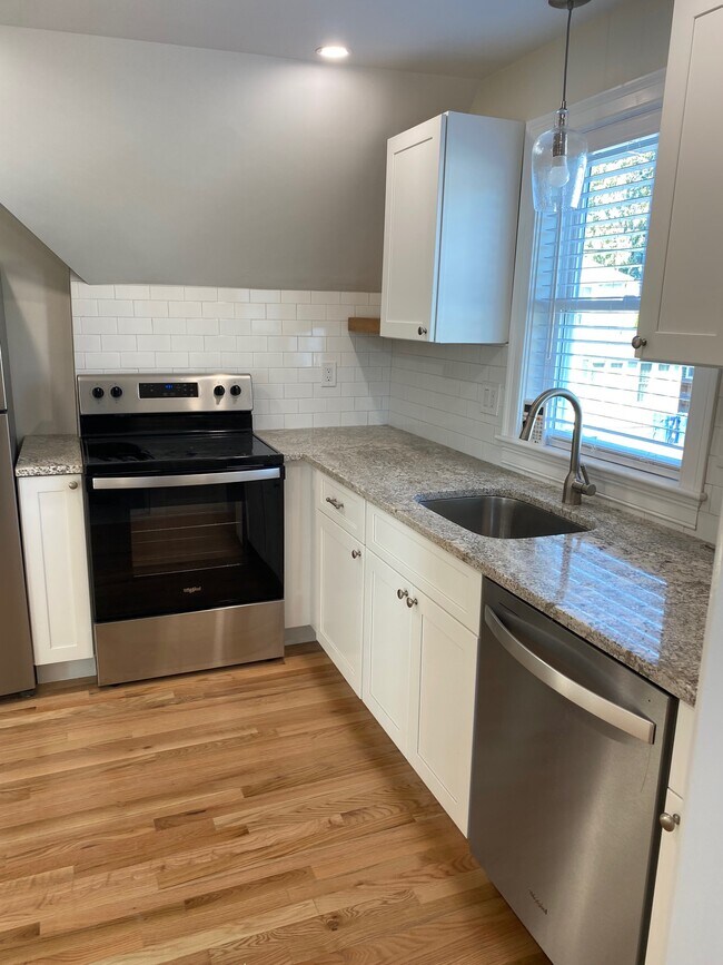 Foto del edificio - 150 Onset Ave