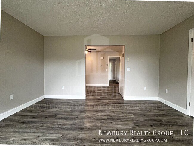 Building Photo - 18 Clearview Meadows