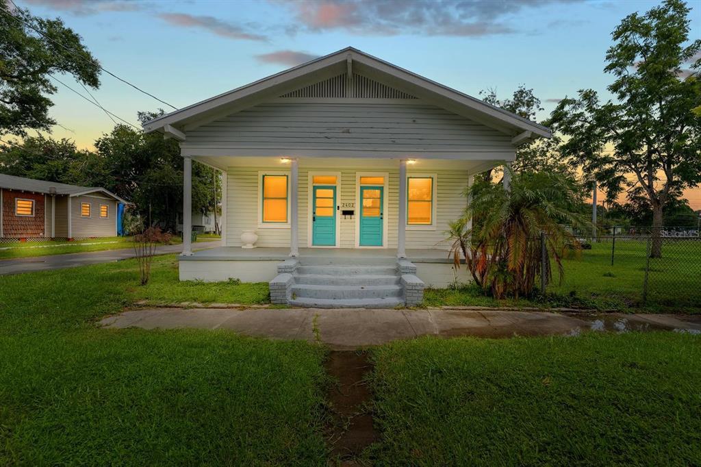 Foto principal - 2402 E 10th Ave
