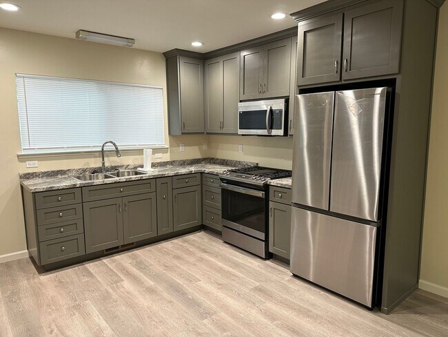 Foto del edificio - Coming soon!! Fully Remodeled Downtown Home!  Showings after June 10th!