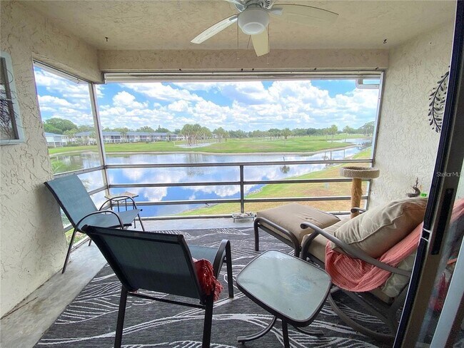 Foto del edificio - 7041 W Country Club Dr N