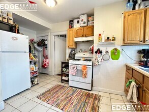 Building Photo - 218 Foster St