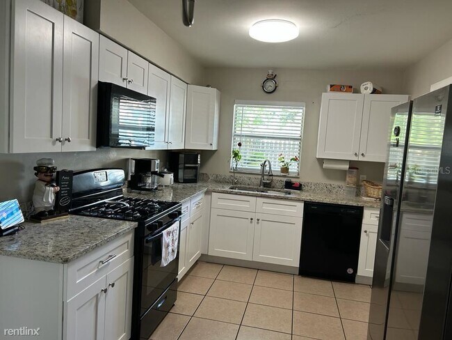 Foto del edificio - 4 br, 1 bath House - 7672 R Jester Court