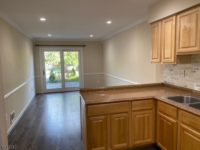 Photo - 22 Maddaket Ct Townhome