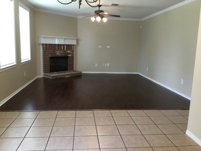Foto del edificio - 13149 Cowper Dr