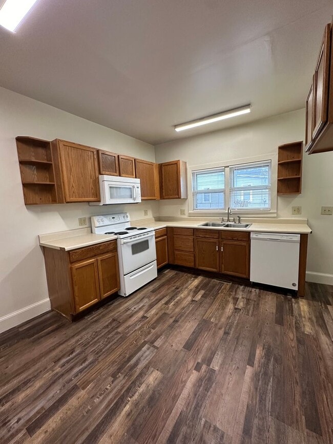 Photo - 1700-1702 N 12th St- TETZLOFF Apartment