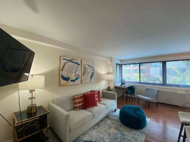 Foto del edificio - Cozy Studio Condo in Dupont Circle!