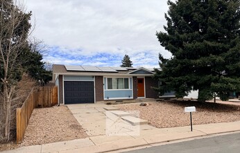 Building Photo - 4519 Bella Dr