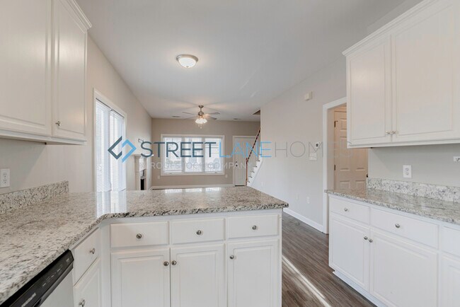 Building Photo - Charming 2 Bedroom in Wilson!