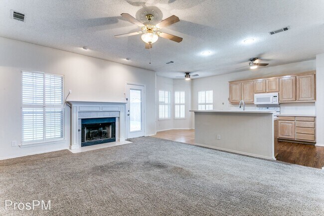 Building Photo - 3 br, 2.5 bath House - 2929 Timber Creek Trl