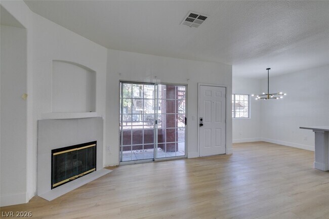 Foto del edificio - 4730 E Craig Rd
