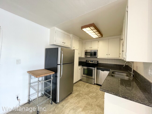 Building Photo - 2 br, 2 bath House - 1187 E. 3rd Street #311