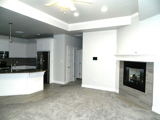 Building Photo - 203 Northwest Granite Avenue