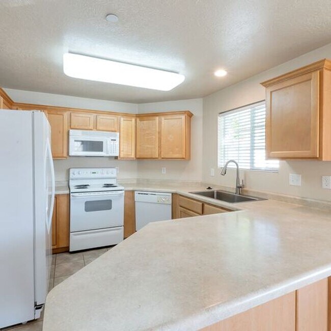 Building Photo - Harvest Hills Condo in Saratoga Springs