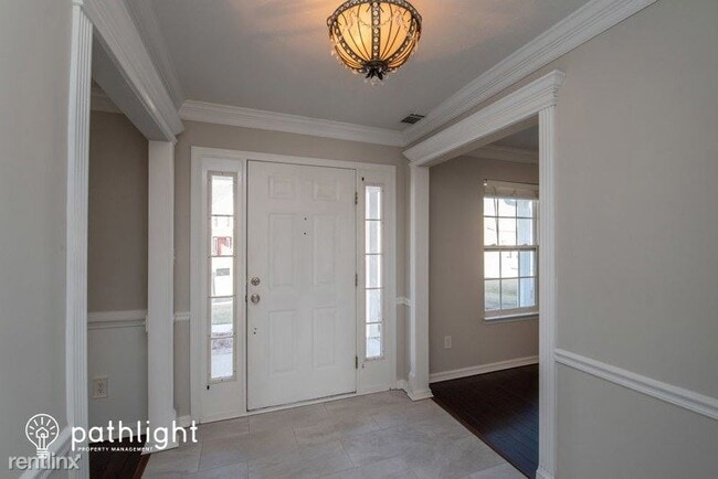 Building Photo - 4 br, 3 bath House - 5039 Reynolds Way UNIT