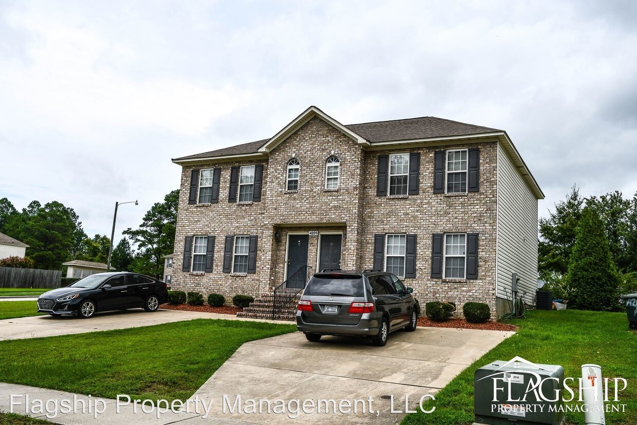 Primary Photo - 4116 Brook Creek Ln