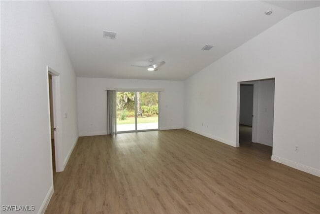 Building Photo - 4553 Midland St