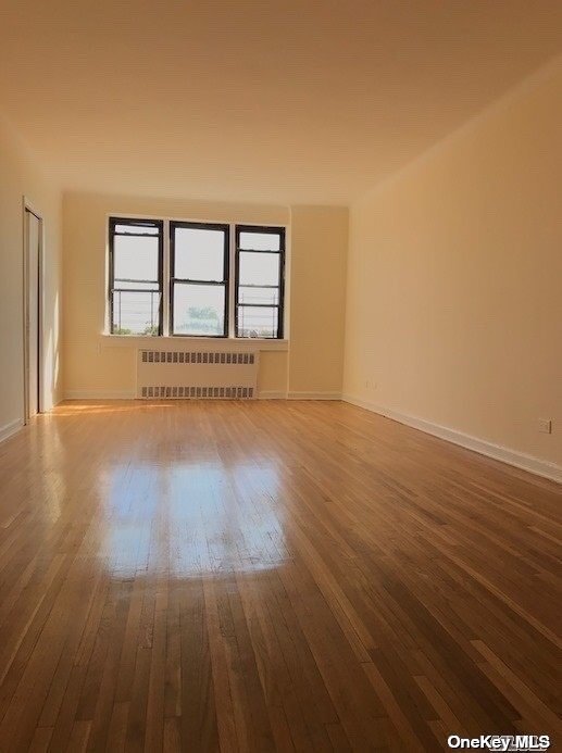 Foto del edificio - 143-50 Hoover Ave