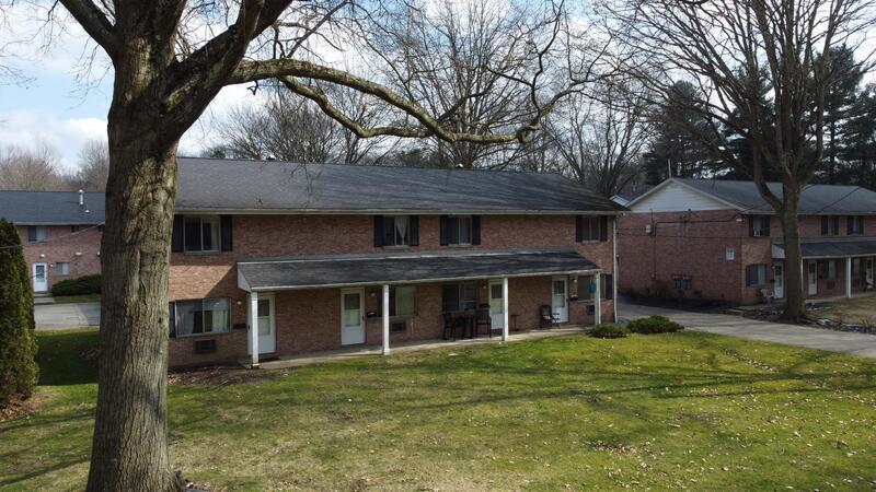 Primary Photo - 483 Brentwood Dr