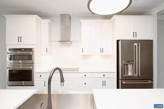 Foto del edificio - 806 Wesley Ln